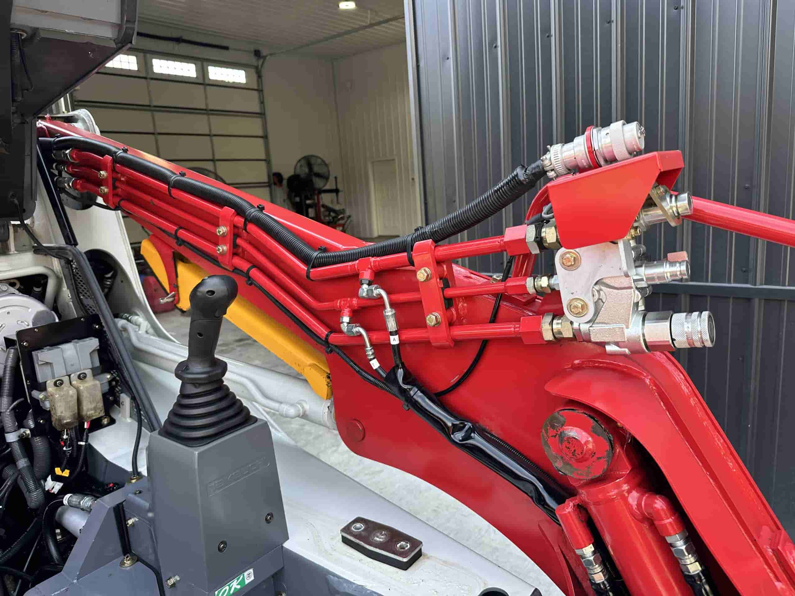 2019 TAKEUCHI TL8 HIGH FLOW
